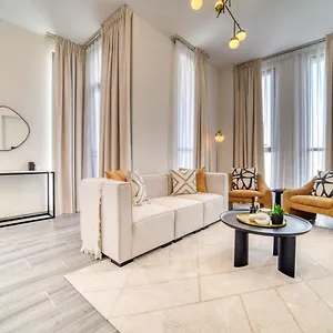 Charming 2br With Assistant At Mesk 1 Midtown Production By Deluxe Homes Apartment