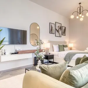Upscale At Mesk 1 Midtown Production By Deluxe Homes Apartment