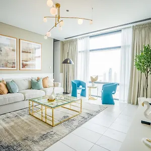 Nasma Luxury - Exquisite Hideaway With Awe-ins Burj Khalifa Views Apartment