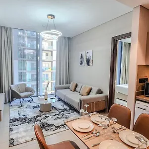 Apartment By Latinem Luxury 2br Holiday Cvr B2008 Near Burj Khalifa Dubai