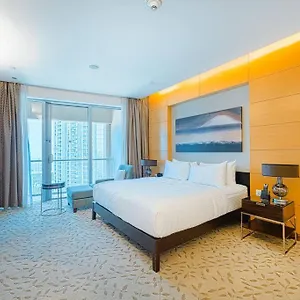 Plush Studio At The Address Mall Apartment *
