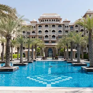 Grandeur Palm Jumeirah Beachfront & Pool Apartment Dubai