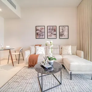 Apartment Slick 1br At Binghatti Creek Al Jadaf By Deluxe Homes