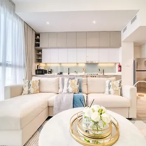 Polished 1br At Noor 1 Midtown Production By Deluxe Homes Apartment