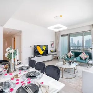 Vogue Downtown Views Ll - Burj Khalifa View Near Mall Apartment *