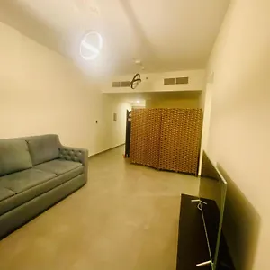 Executive Master Bedroom In Shared * Dubai
