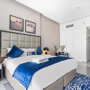 Quality Modern Damac Majestine Near Mall Apartment *