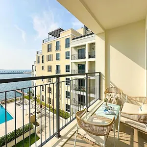 Higuests - Dream In Our Cozy 2br In La Rive Community Apartment Dubai