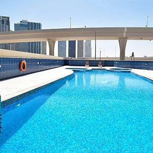 Urban Caves - Chic With Balcony Near The Walk Jbr Dubai