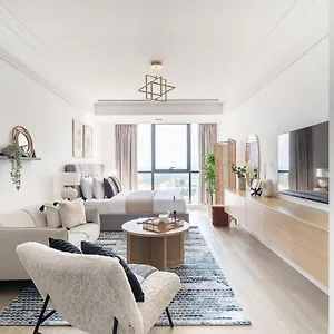 Frank Porter - Goldcrest Views 2 Dubai