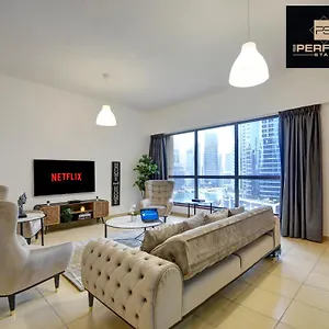 Jumeirah Beach Residence: Marina Views & Luxury Amenities Apartment Dubai