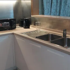 Apartment Clarens Tower 2 Sheikh Mohammed Bin Rashid Blvd - Downtown - *
