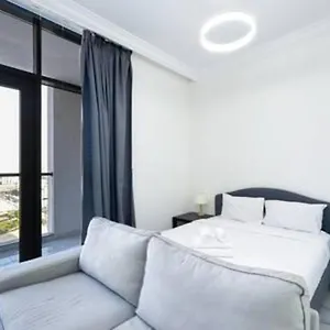 Apartment Cozy Spacious With Balcony Dubai