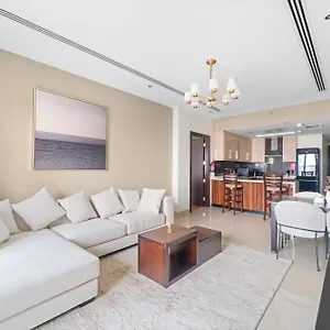 Close To Downtown - New 1 Bedroom With Parking *