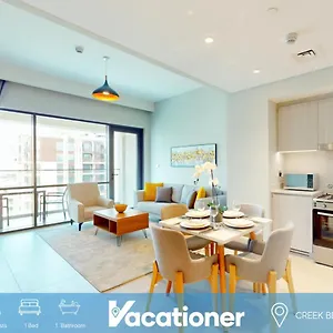 Vida Residences Creek - Colourful One Bedroom