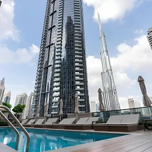 Apartment Citihome-1br In Act One With Burj Khalifa View At Pool