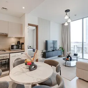 Trophy - Apartment Dubai
