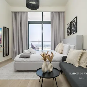 Apartment Cozy In Azizi Riviera- Enjoy Modern Comfort