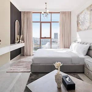 Spacious In Silicon Oasis