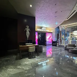 Luxurious 2bdr In Paramount Towers With Burj Khalifa Views Dubai