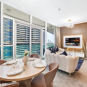 Burj Khalifa View! 2 Bedroom Luxe With 4 Minute Walk To Mall! Pool And Sauna Access! Apartment Dubai