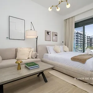 Charming 10 Minutes From Mall * Dubai