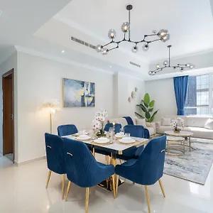 Dunya Tower Luxury And 2 Min Walk To Mall And Burj Khalifa In Heart Of Downtown
