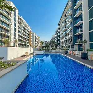 Royalton - Serene In The Heart Of Meydan District Apartment Dubai