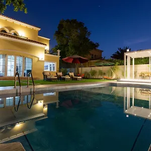 Private In With Swimming Pool And Huge Garden