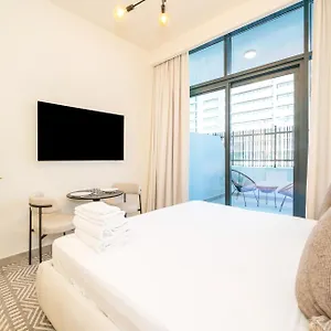 Blue Breeze - Stylish With Extra-large Terrace And Views *