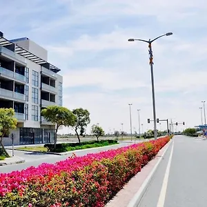 Elegant 2-bedroom With Private Balconies & En-suite Luxury In Meydan Avenue