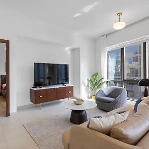 Exquisite Centrally Located 1br In Downtown *