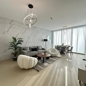 5242 Emaar T1 Marina - Infinity Homes Apartment