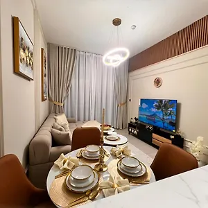 New & Luxurious Bv Appartement Dubaï