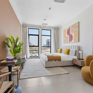 Silkhaus Exquisite In Art Gardens With Gym Access Apartment