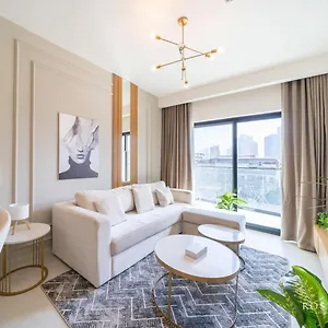Апартаменты Rosenheim Modern 1 Bedroom Retreat *