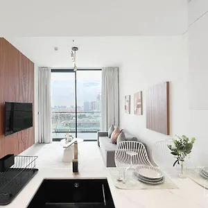 Luxury & Comfort At Binghatti Amber With Balcony Дубай