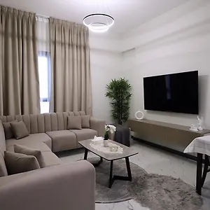 2 Bedroom Elegant In Dubailand Appartement *