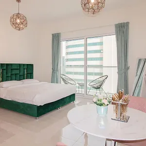 Cozy Haven In Ag Tower - Business Bay شقة