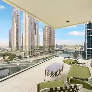 Fam Living - 3 Bedroom And Maids Retreat Overlooking Canal