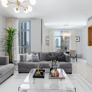 Burj Area 2 Bedroom With Fountain Views 아파트 두바이