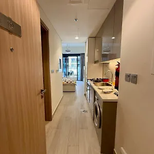 Апартаменты Azizi Riviera 43