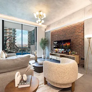 1-bedroom With Greenery & Views In The Terraces