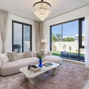 4br In Hills Estate * Dubai