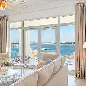 Shoreline Beachfront With Full Sea View And Pool Palm Jumeirah Dubai