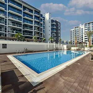 Sleek In Azizi Riviera Modern And Cozy