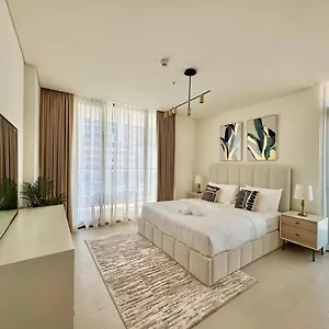Spacious Luxury 1br Jvc Balcony & Pool