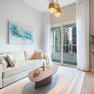 1br House Vibes In Prime Marina Location 迪拜