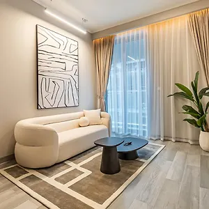 Apartman Elegant 1bdr In Jvc *