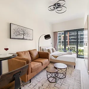 Апартаменты First Class Urban Elegance *